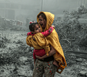 Gaza Izrayli Senik Dheir, Hawai Hamlo Me 18 Ki Dard-Nak Mout