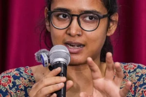 कैसे प्रोटेस्ट का चेहरा बनीं नेहा बोरा ?